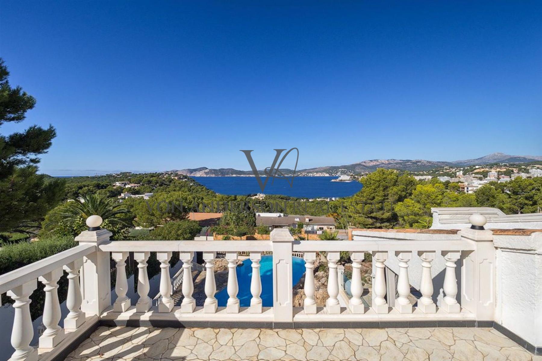 A Four Bedroom Home with Ocean Views in Close Proximity to the Beach, ref. VA1014, for sale in Mallorca by Von Anderson Real Estate